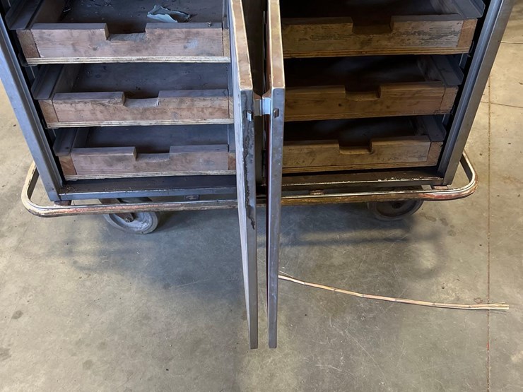 stainless-storage-cart-image-6