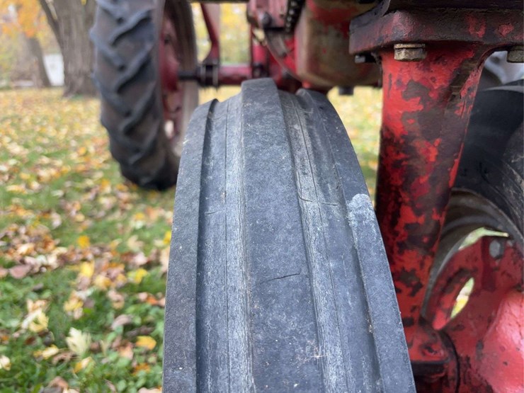 1952-farmall-super-c-image-94