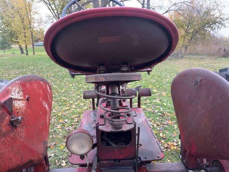 1952-farmall-super-c-image-63