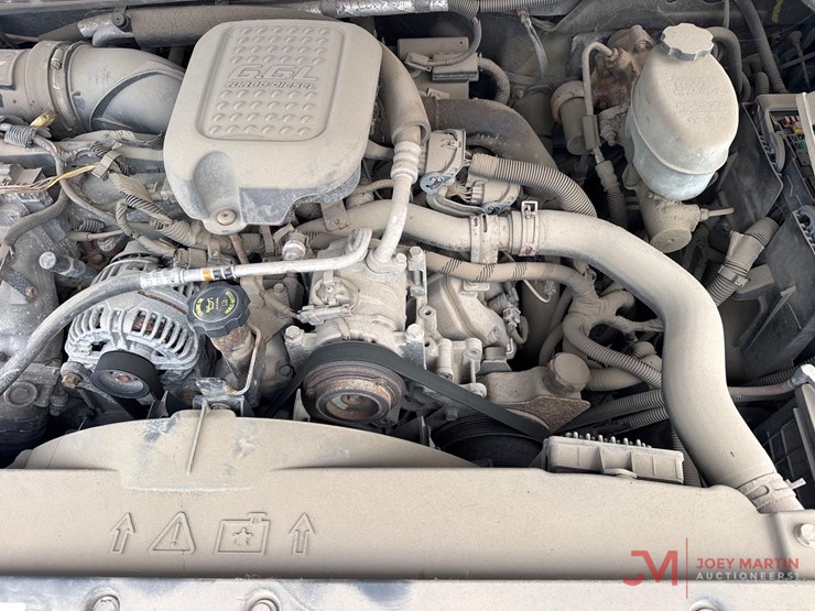 2009-chevrolet-3500-image-16