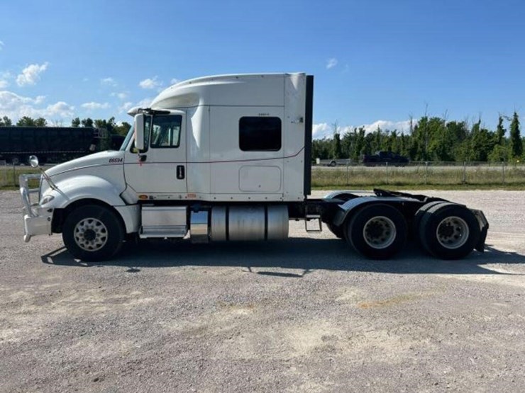 2015-international-prostar-image-8