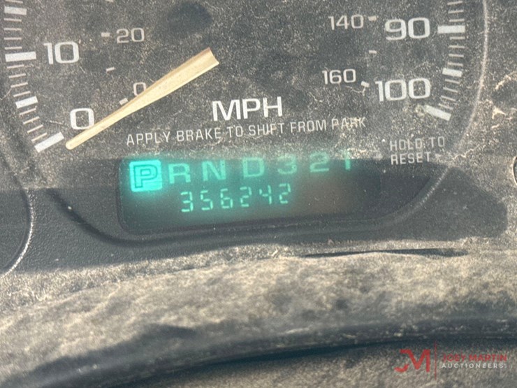 2002-chevrolet-2500-image-33