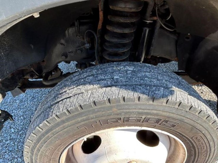 2012-ford-f550-xl-image-84