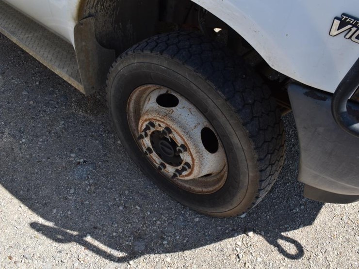 2004-ford-f450-image-3