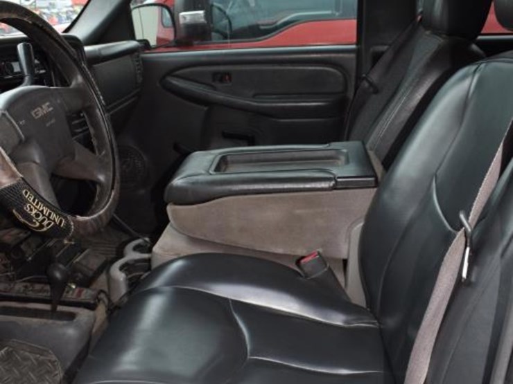 2006-gmc-2500-image-12