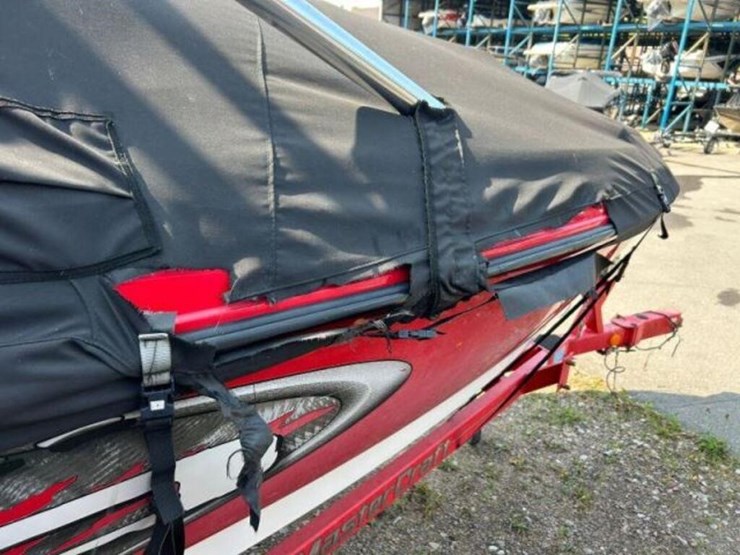 2002-mastercraft-x10-wakeboard-boat-mbcauxc8f102-image-36