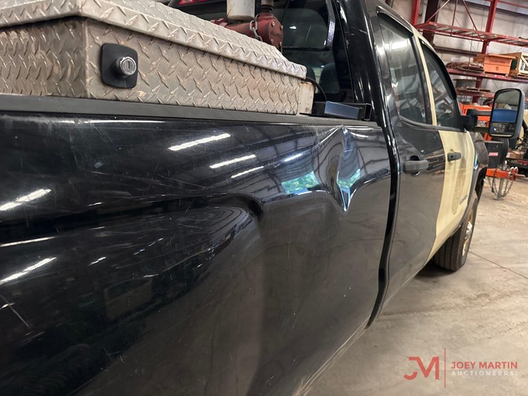 2015-chevrolet-silverado-2500-image-18