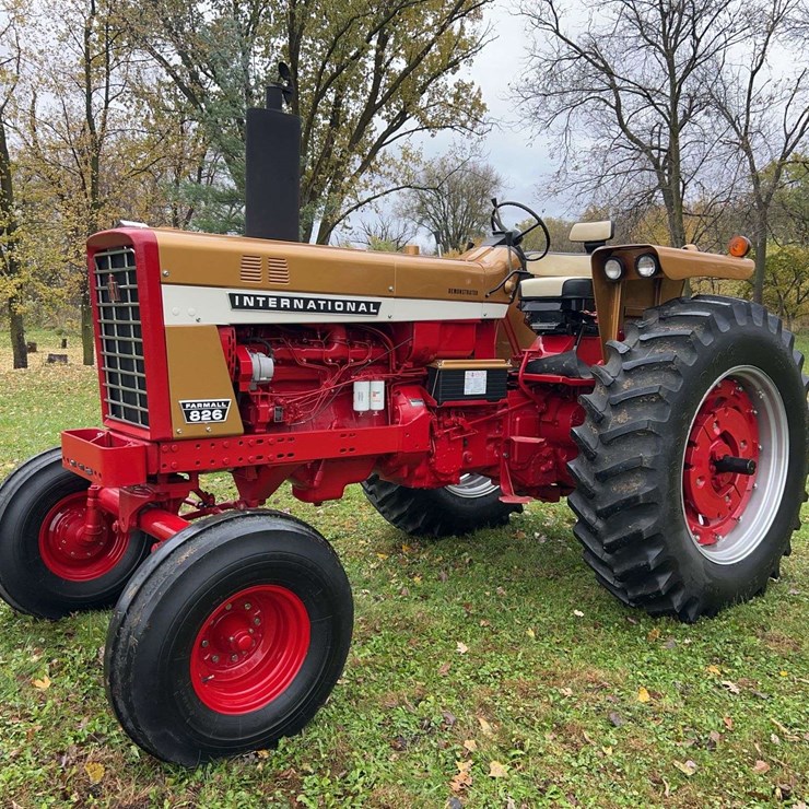 1970 Farmall 826 Diesel Row Crop Golden Demonstrator