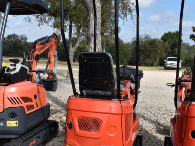 me-15-mini-excavator-(serial-#-2602076276)-(k)-image-3