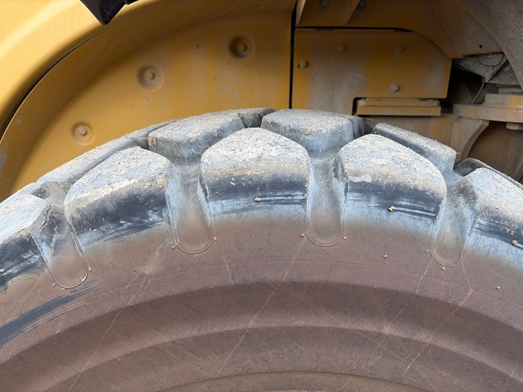 caterpillar-972h-image-9