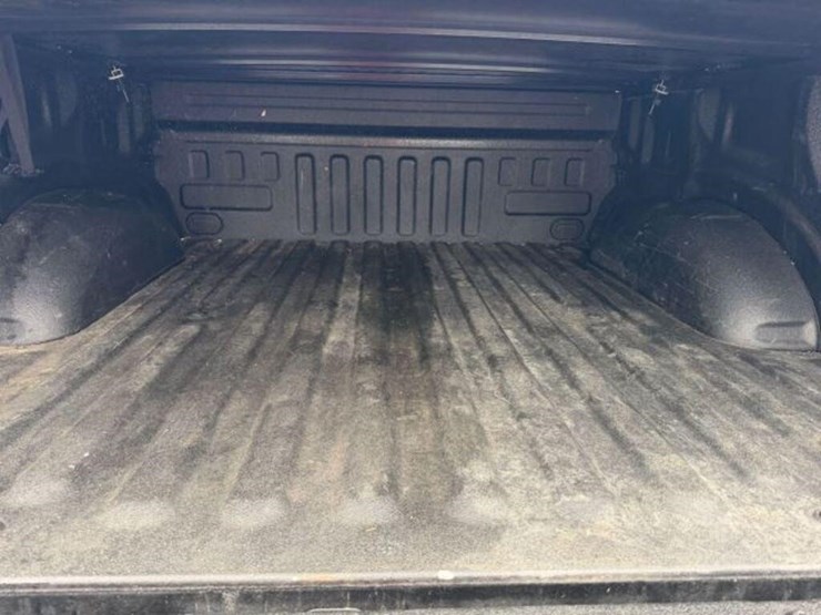 2018-ford-f150-xlt-image-37