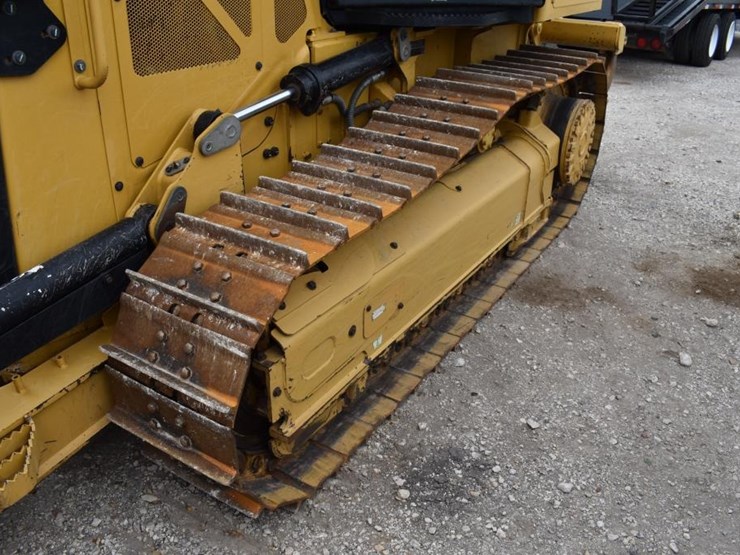 caterpillar-d1-image-18