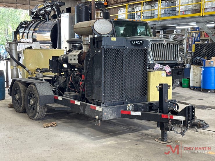 psi-trailer-mounted-water-blaster-image-1