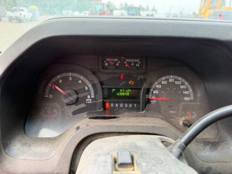 2013-ford-e450-image-10