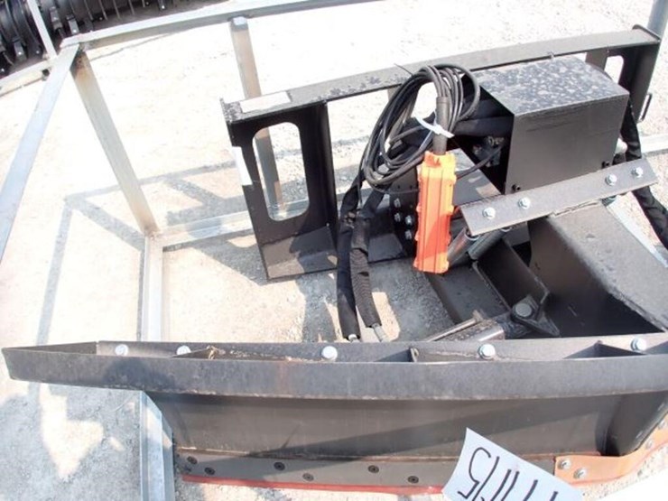 unused-greatbear-72-in.-hydraulic-snow-plow-image-8