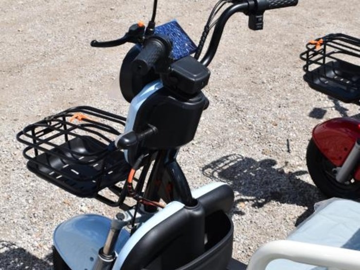 3-wheel-electric-cart-(serial-#-lqxh202605js01744)-(k)-image-6