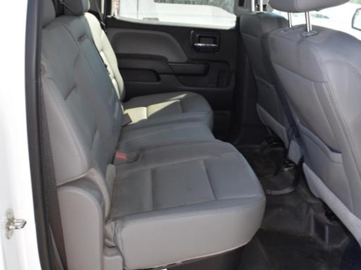 2018-chevrolet-1500-image-7