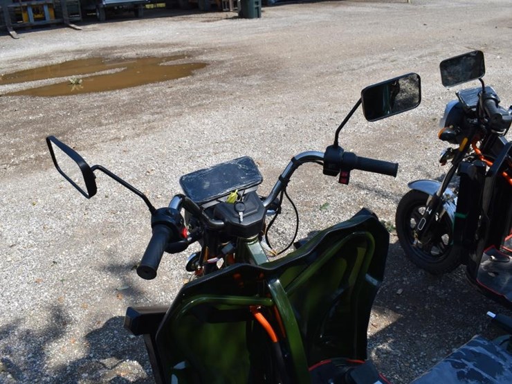 3-wheel-electric-cart-(serial-#-kr2026429amam2939)-(k)-image-5