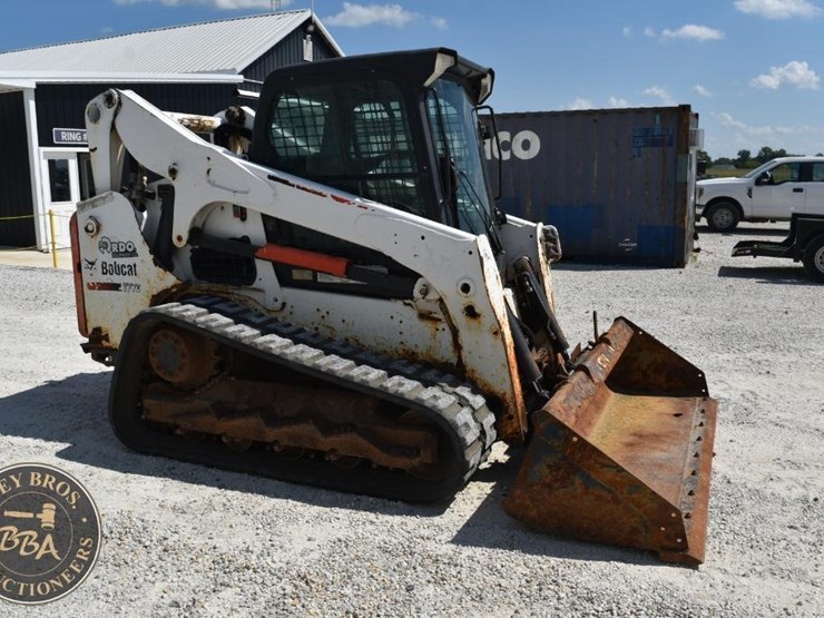 2016-bobcat-t770-image-19