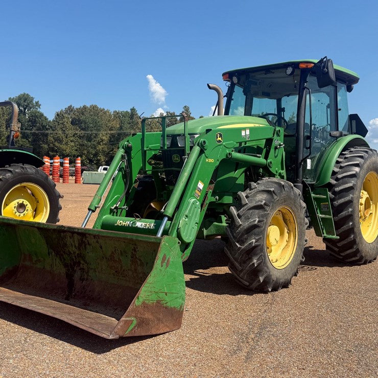 JOHN DEERE 6105D
