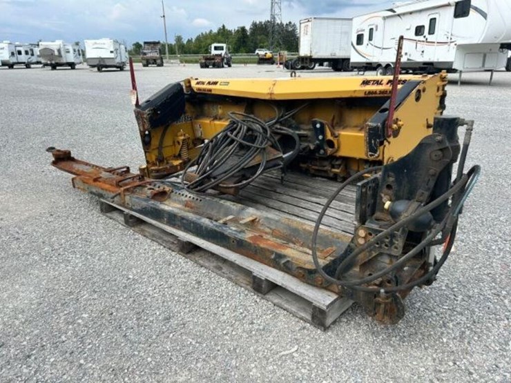 metal-pless-8-ft---13-ft-snow-pusher-agh0830-13le--image-3