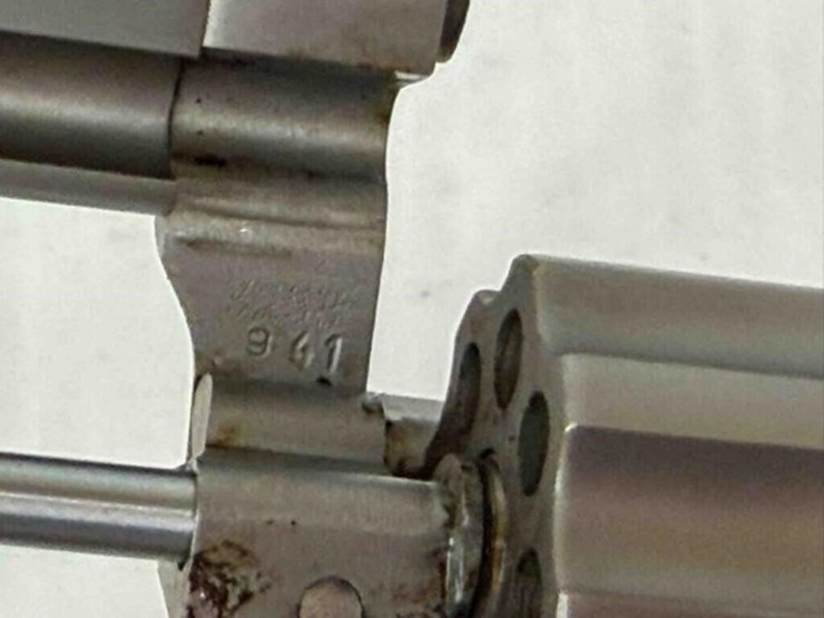 taurus-mod,-941-22mag-revolver-image-11