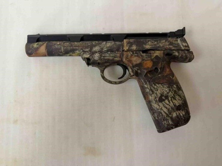 smith-&-wesson-model-22a-1-22lr-revolver-image-2