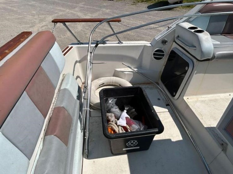1988-doral-cavalier-24-ft-cabin-cruiser-2dba1303c8-image-61