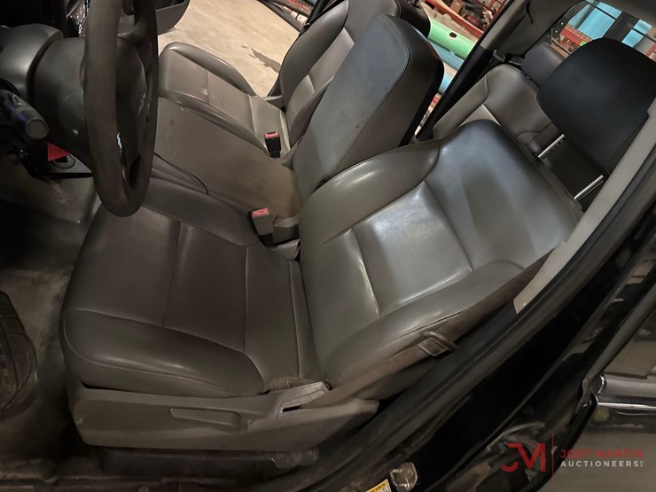 2015-chevrolet-silverado-2500-image-34