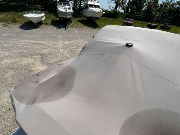 1988-doral-cavalier-24-ft-cabin-cruiser-2dba1303c8-image-40