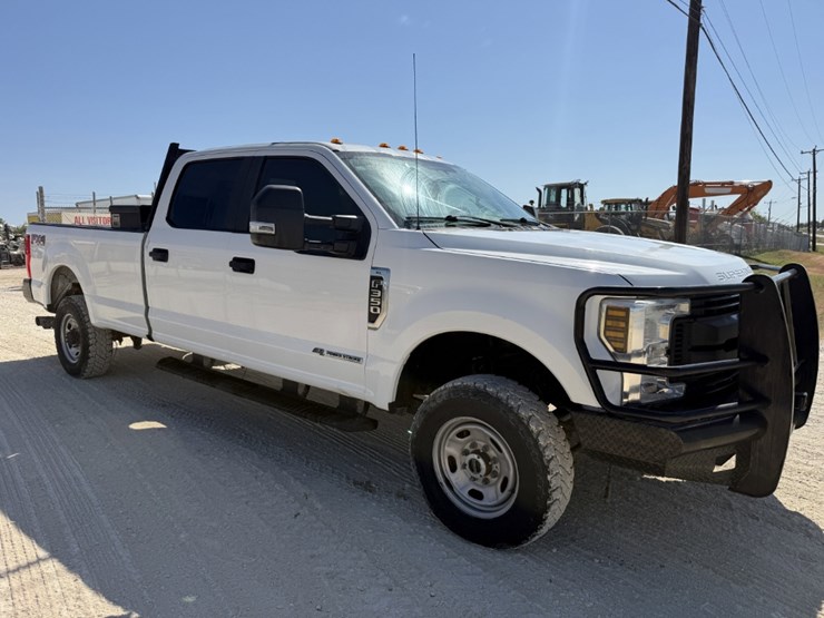2018-ford-f350-image-3