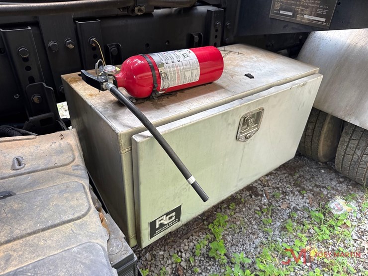 2008-sterling-jetter-/-vacuumtruck-image-15