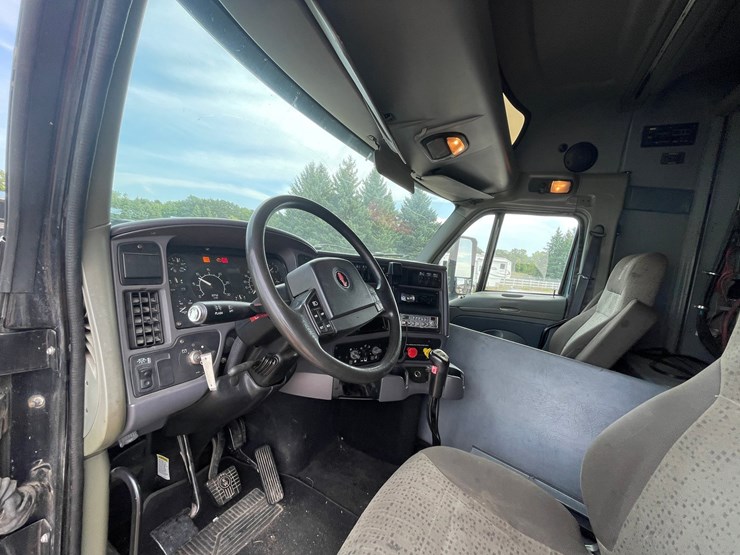 1999-kenworth-t2000-image-21