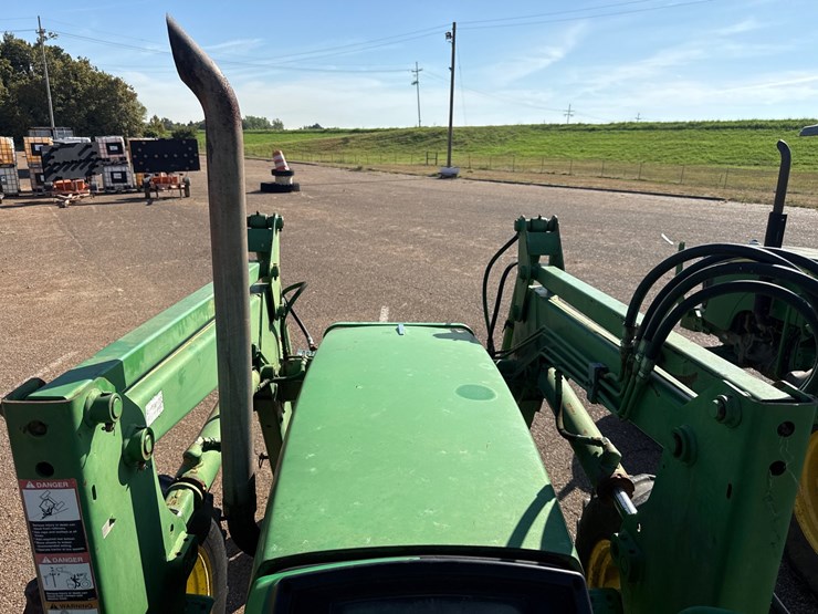 john-deere-6110-image-17