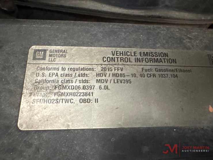 2015-chevrolet-silverado-2500-image-24