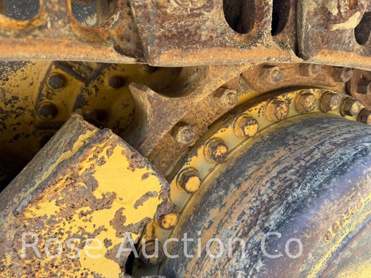 caterpillar-953-image-16