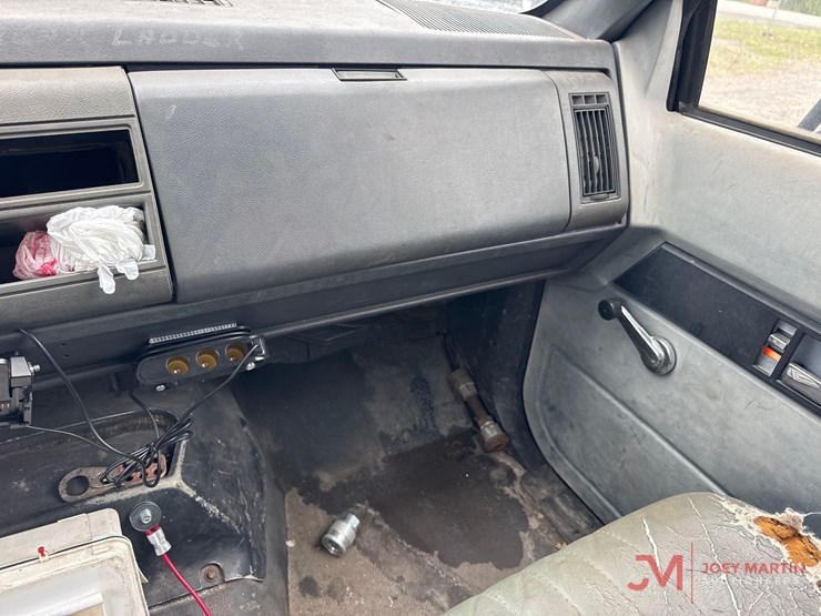 1996-gmc-topkick-image-30