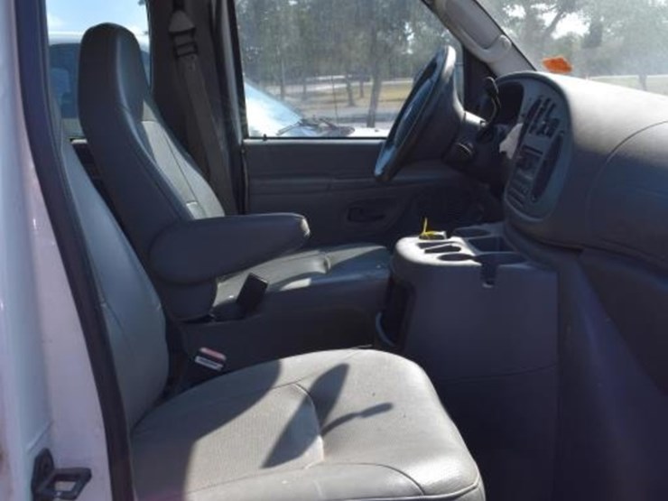 2005-ford-van-(not-running)-(vin-#-1ftns24w35hb29143)-(unknown-miles)-(titl-image-6