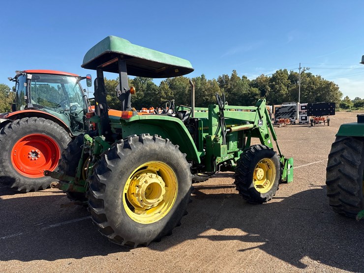 john-deere-6110-image-4
