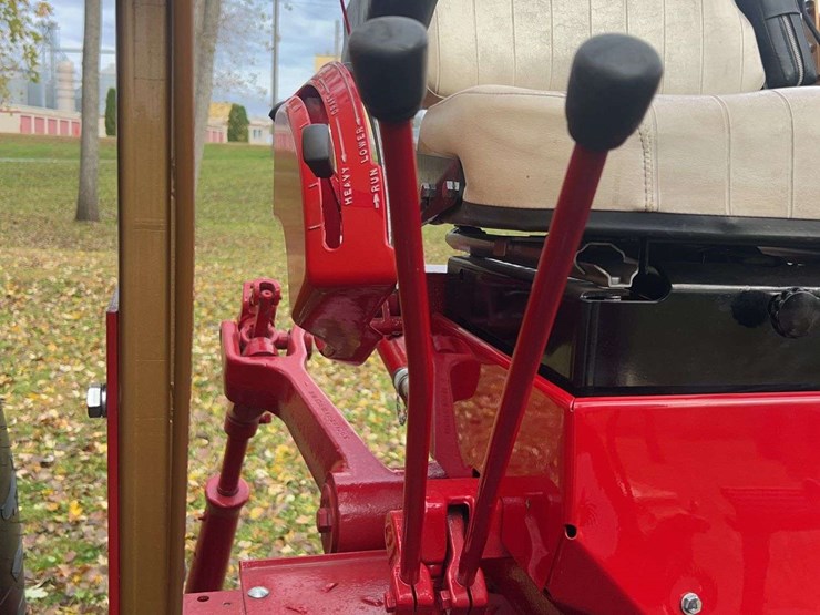 1970-1456-farmall-row-crop-golden-demonstrator-image-35