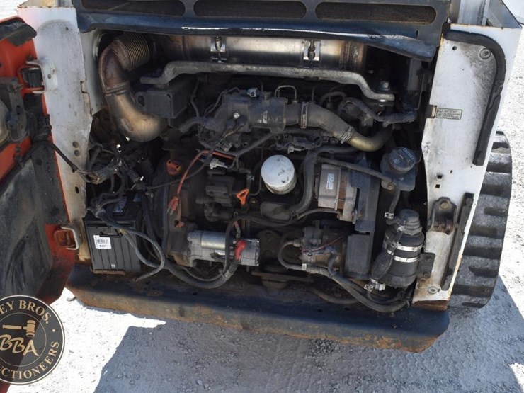 2016-bobcat-t770-image-31