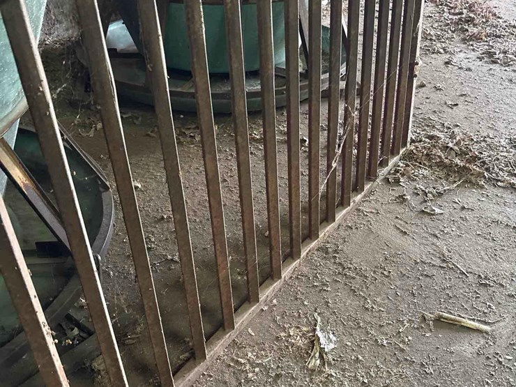 2-heavy-steel-hog-gates-image-9