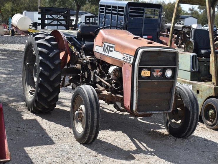 massey-ferguson-235-image-1