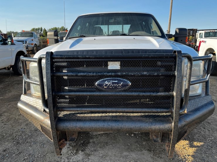 2011-ford-f250-image-2