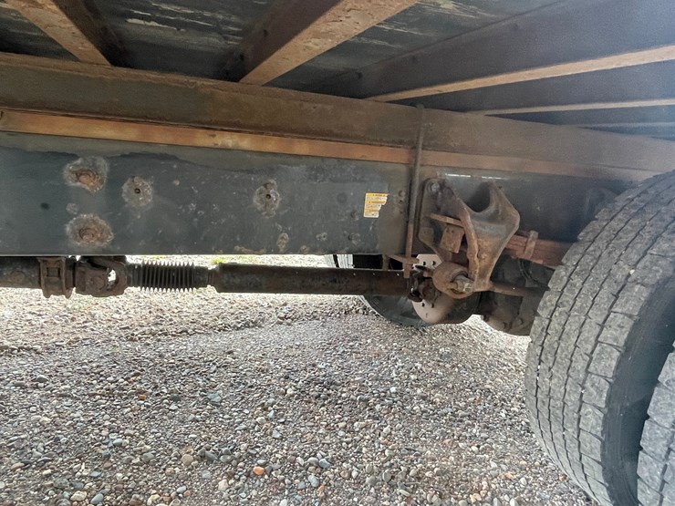 2015-ford-f650-image-18