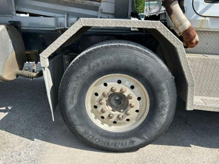 2005-mack-700-t/a-t/a-stone-slinger-truck-1m2ag11c-image-110