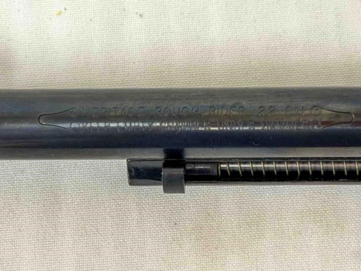 heritage-rough-rider-22/22mag-revolver-image-4
