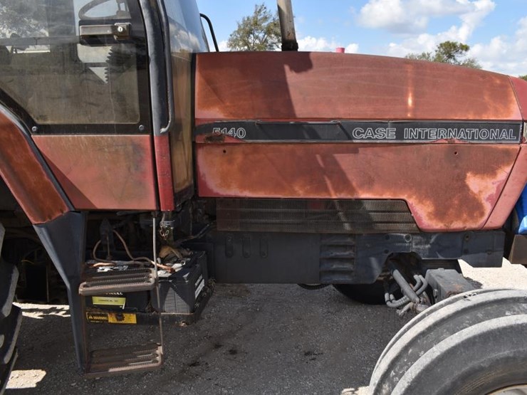 case-ih-5140-image-6