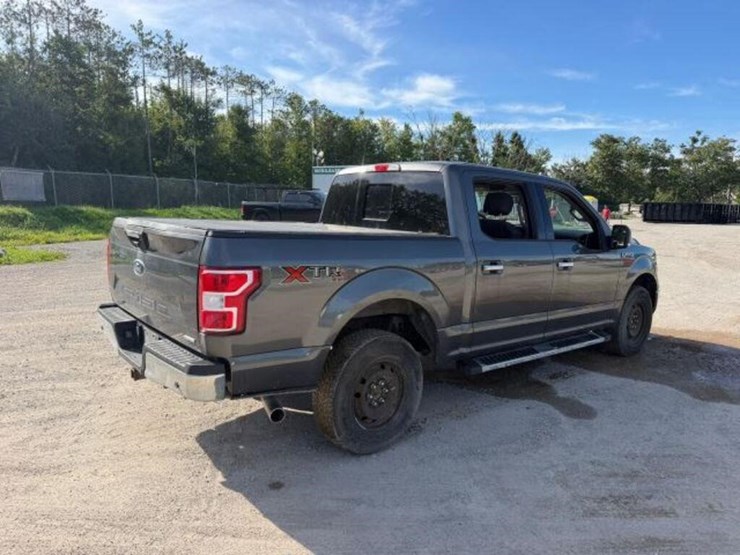 2018-ford-f150-xlt-image-3