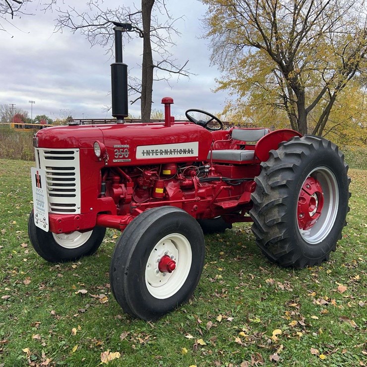 1957 INTERNATIONAL 350